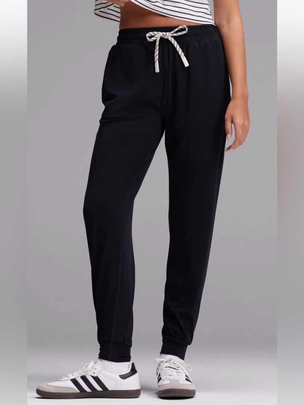 Cozy Earth Studio Jogger Pants - Small